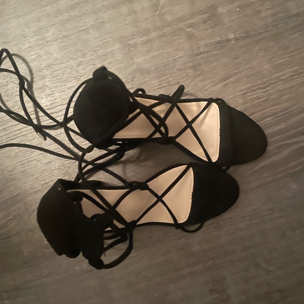 Black lace up heel